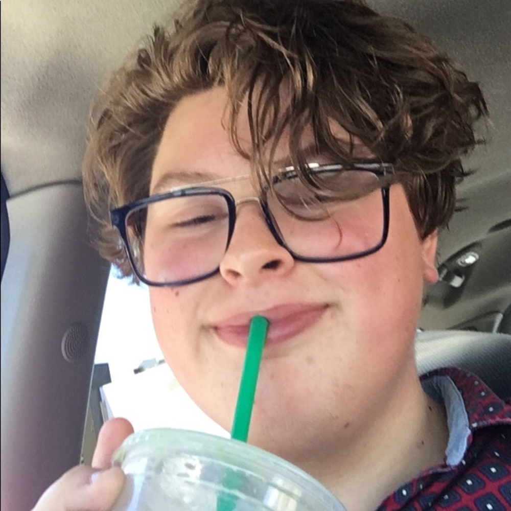 Meet your Posher, Casey